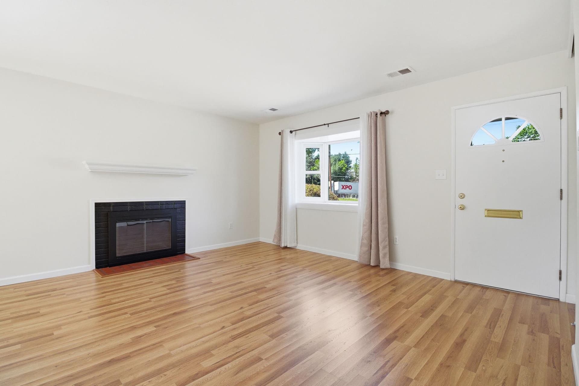 6121 Yellowstone Drive photo 8