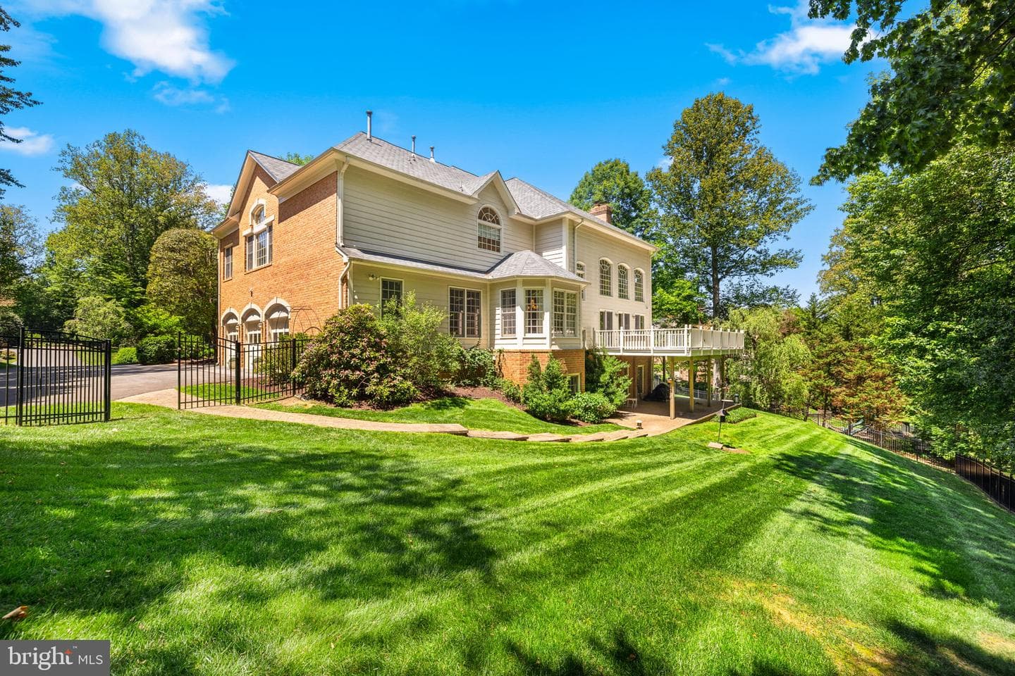 897 Chinquapin Road photo 4