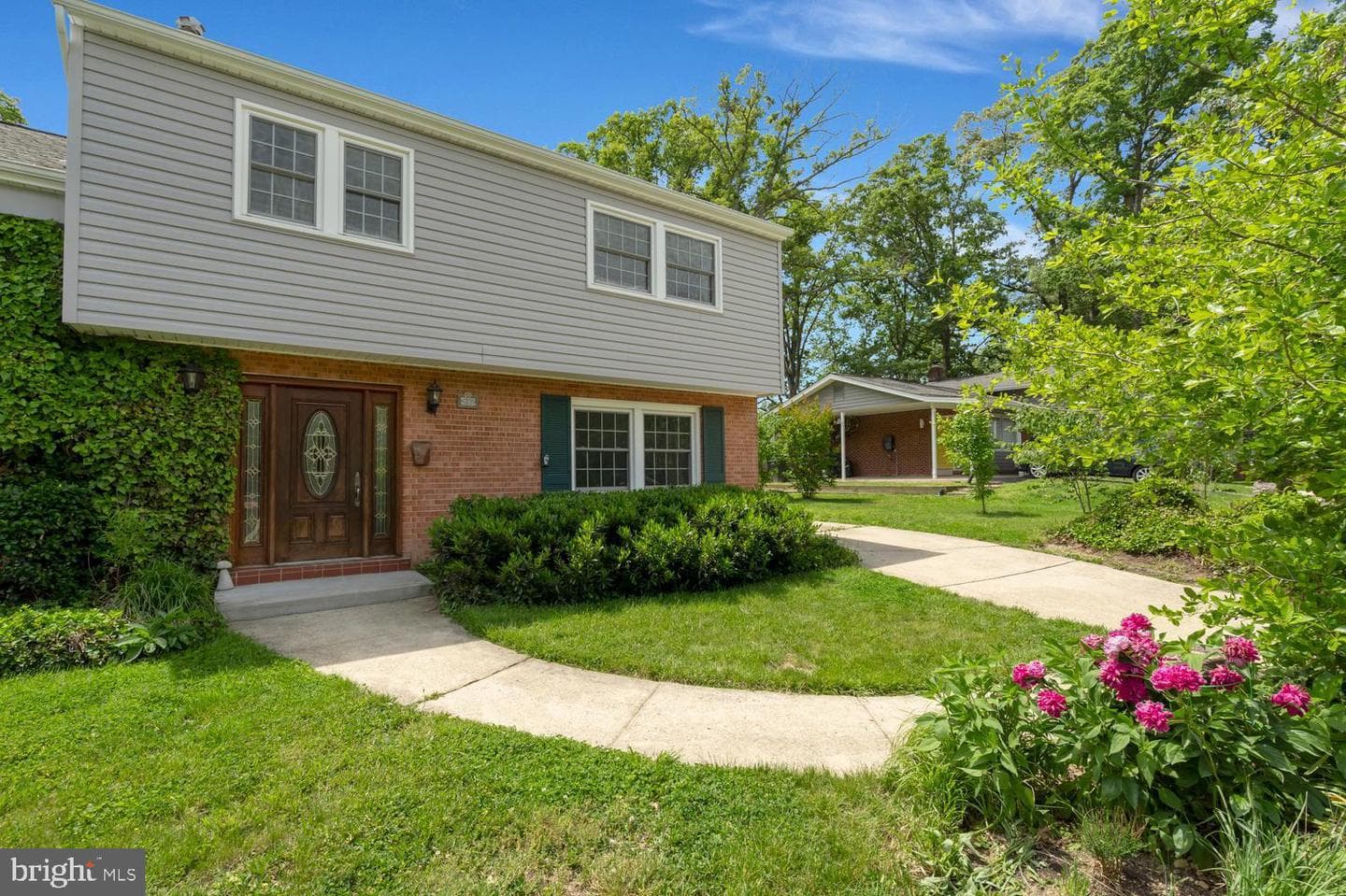 8339 Wagon Wheel Road photo 2