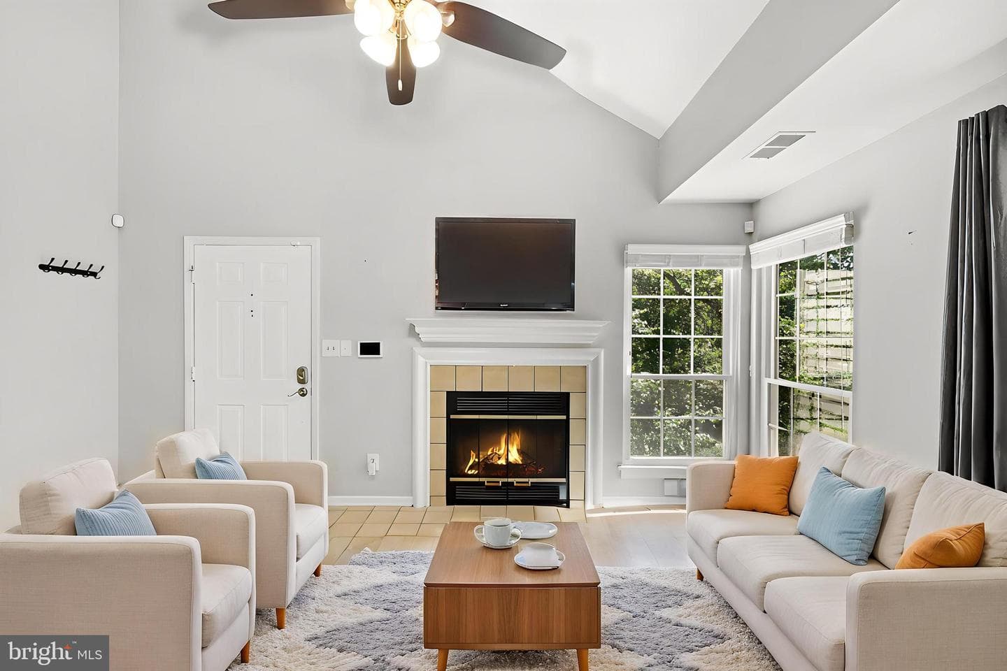 4555 Interlachen Court #g photo 4