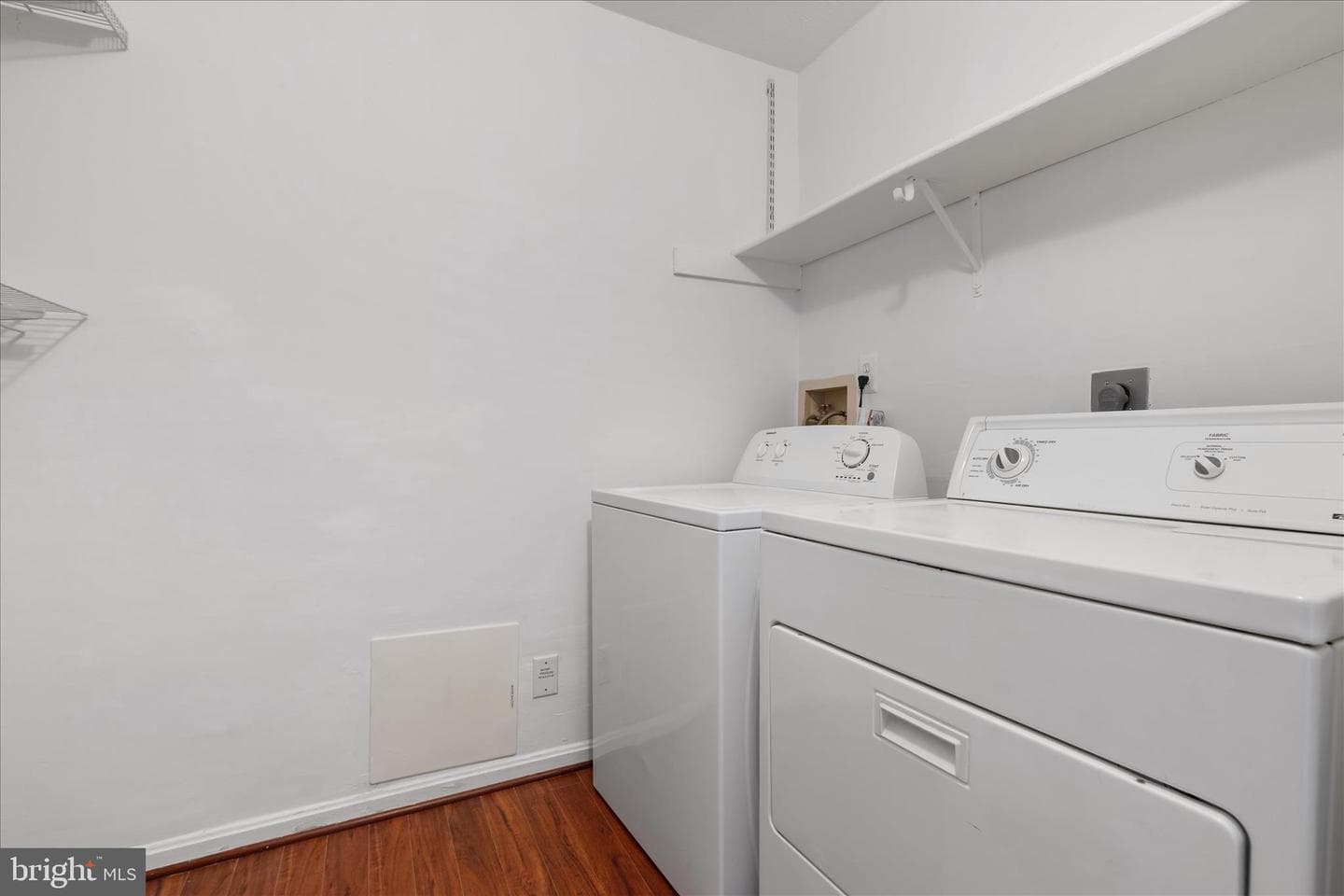 10110 Oakton Terrace Road #10110 photo 16
