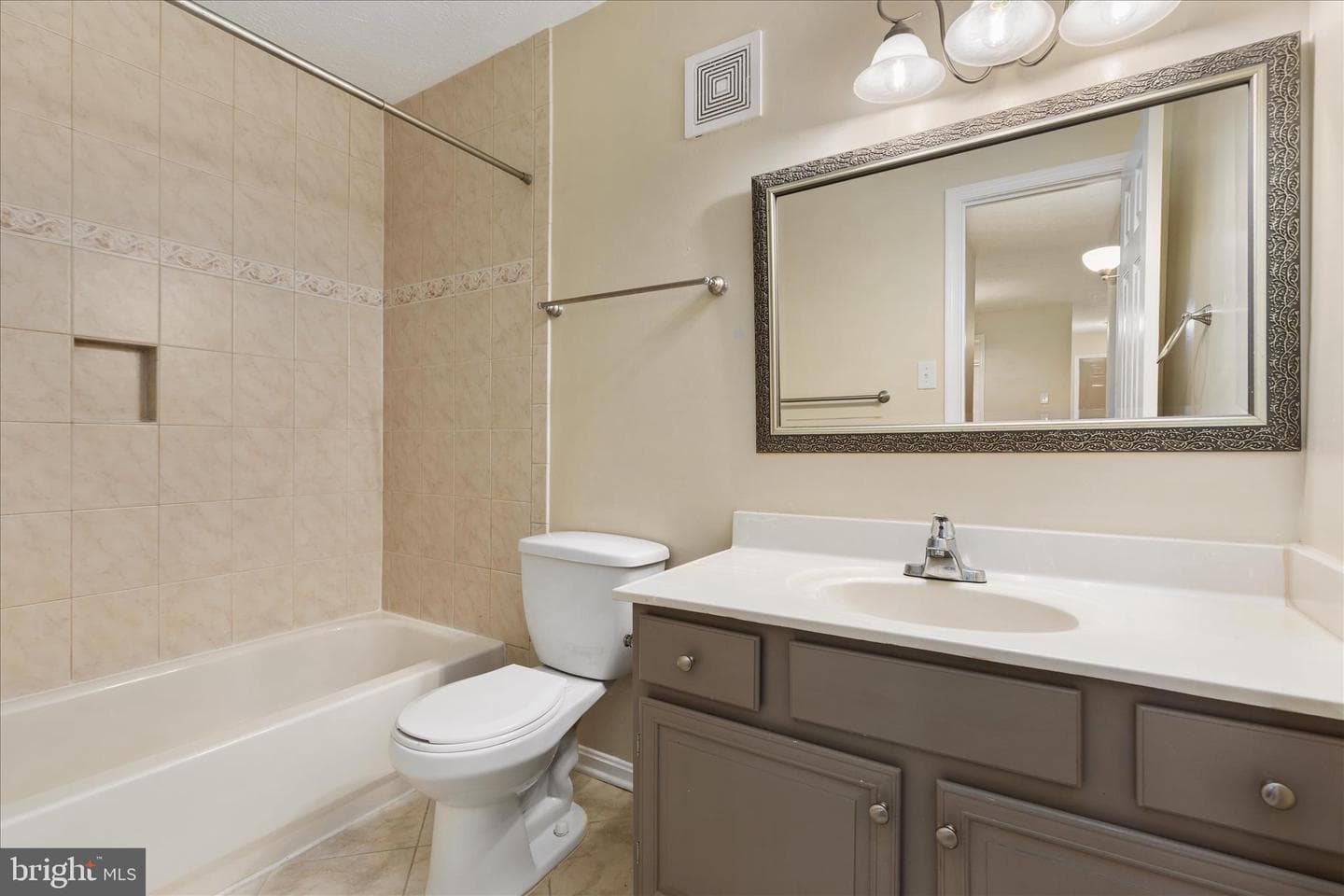 10110 Oakton Terrace Road #10110 photo 20