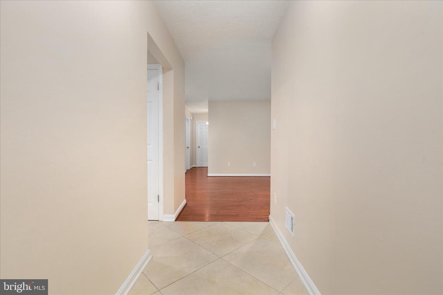 10110 Oakton Terrace Road #10110 photo 4