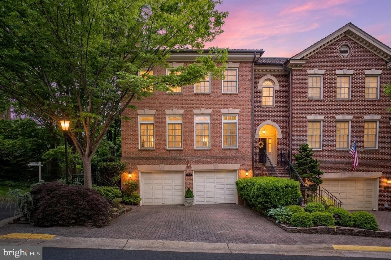 2026 Mayfair Mclean Court photo 13