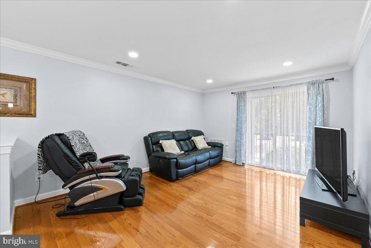 14901 Rydell Road #201 photo 4