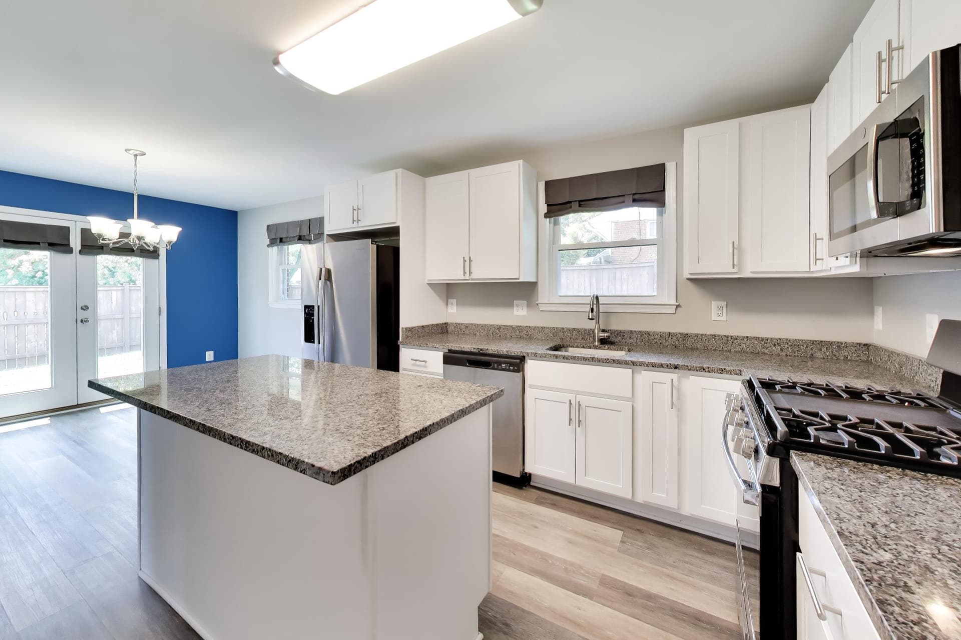 5816 Amelia Street photo 11
