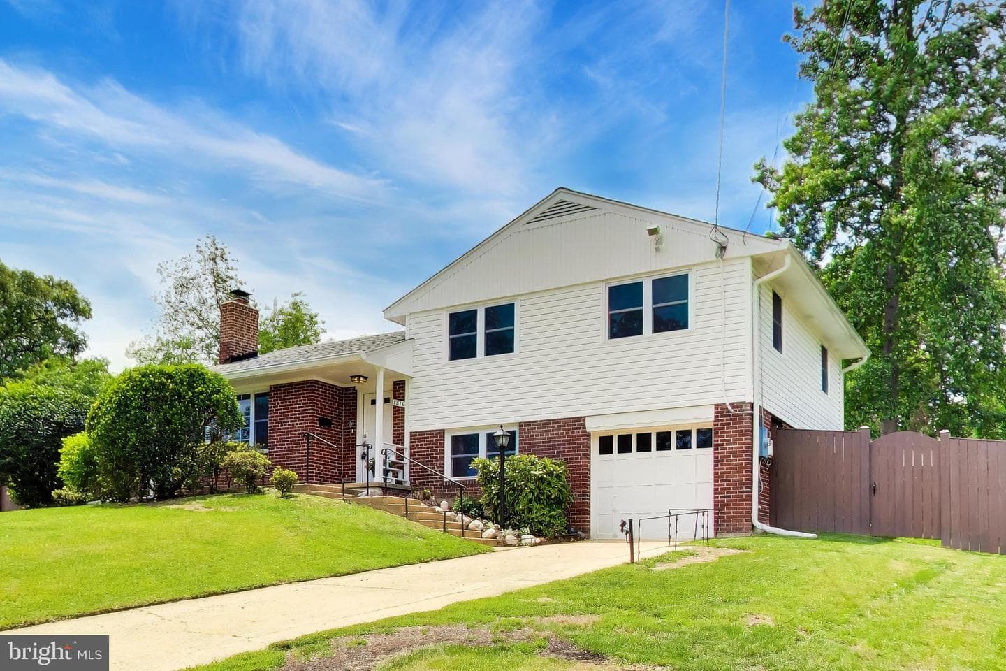 5816 Amelia Street photo 2