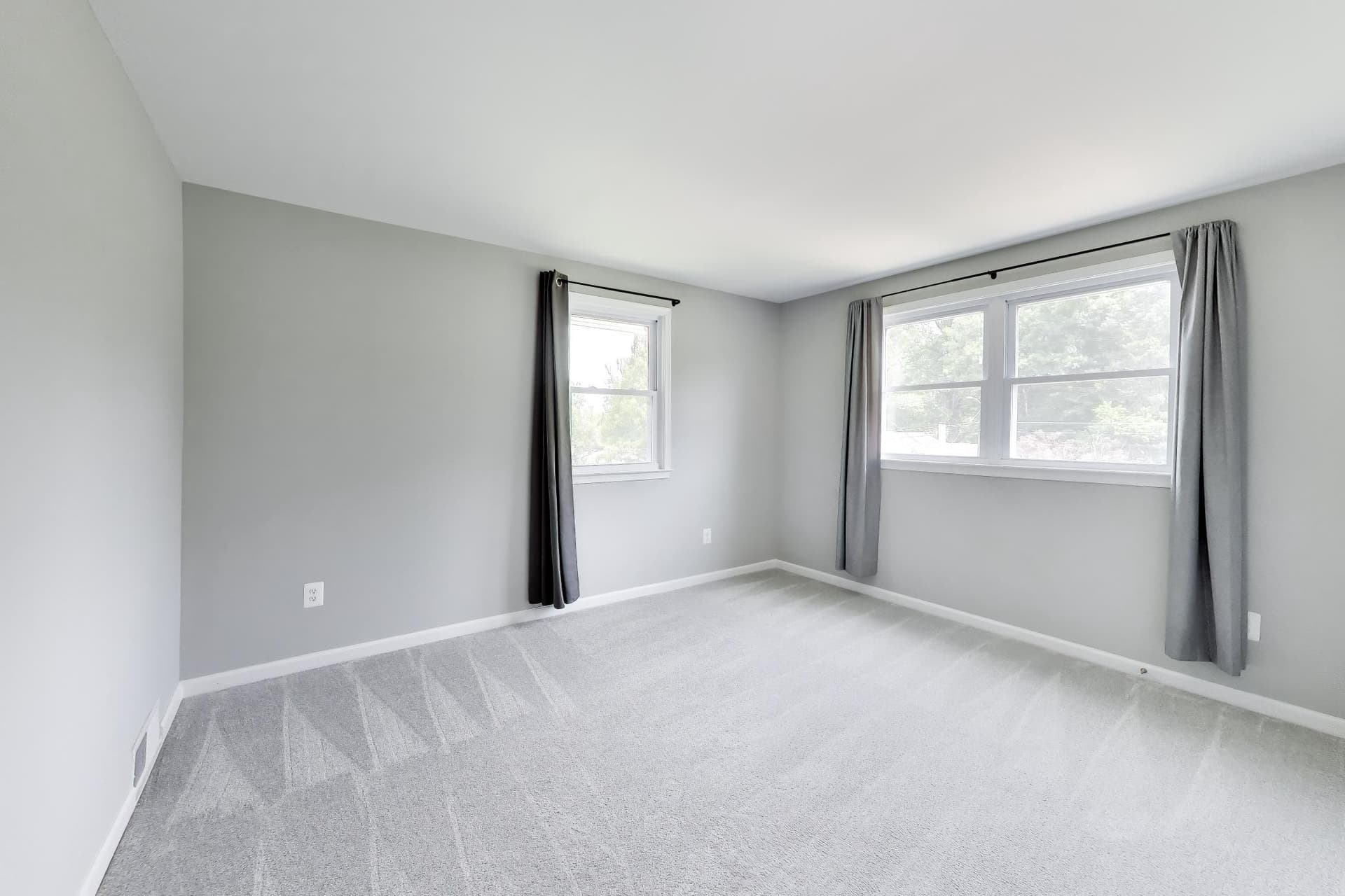 5816 Amelia Street photo 22