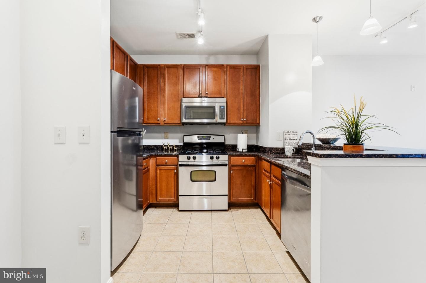 2665 Prosperity Avenue #105 photo 4