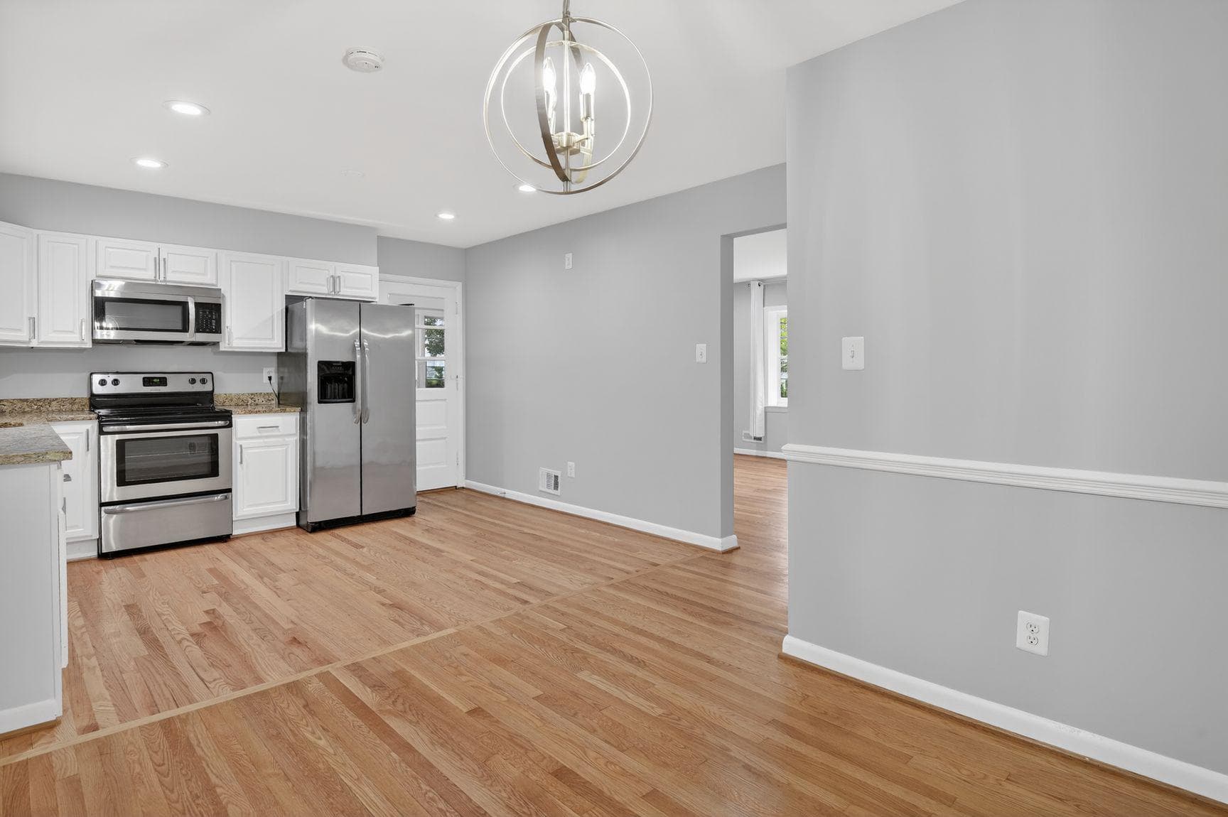 6530 Fairlawn Drive photo 3