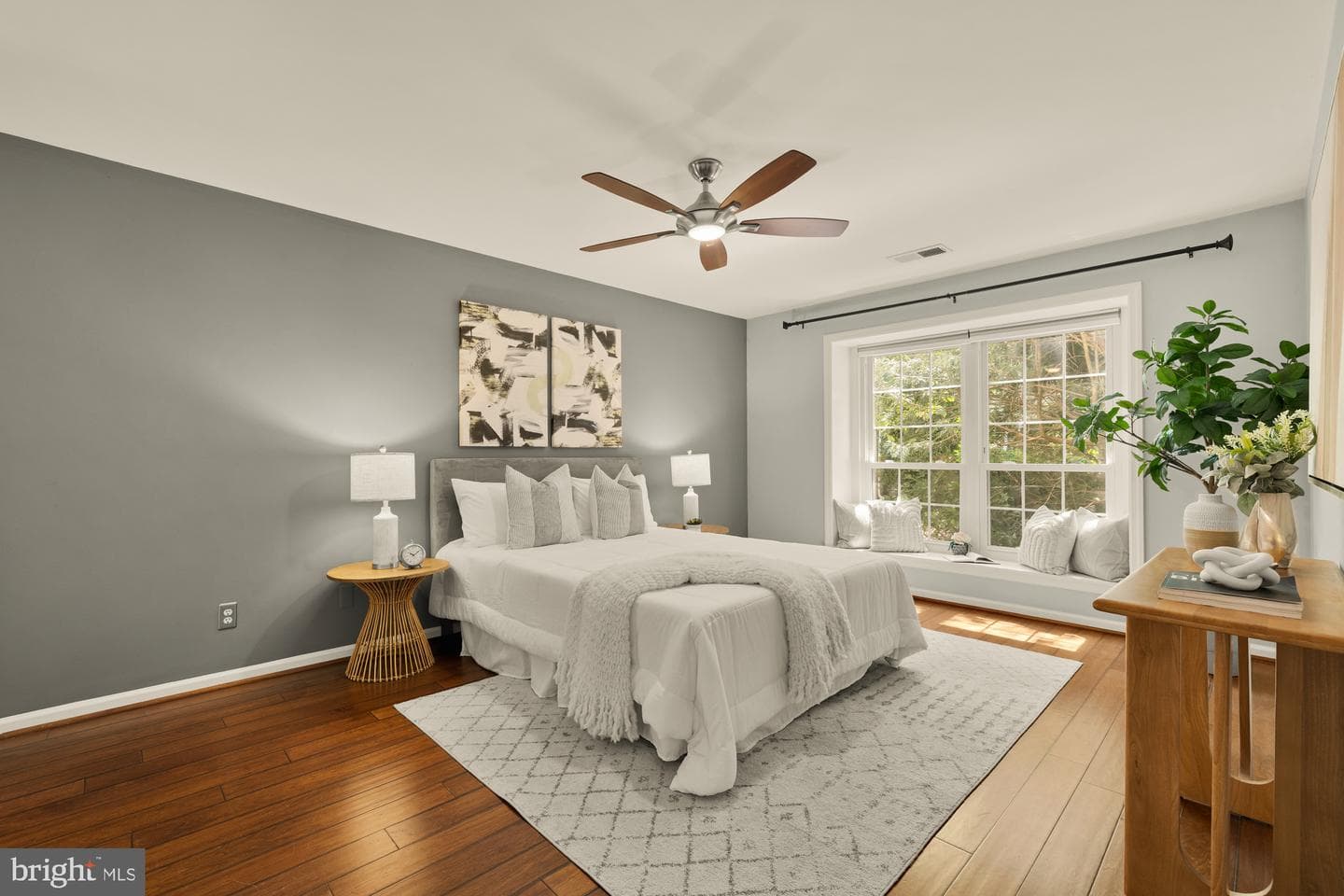 4551 Interlachen Court #h photo 5