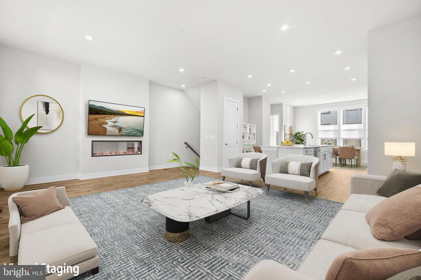 2433 Liberty Loop photo 2