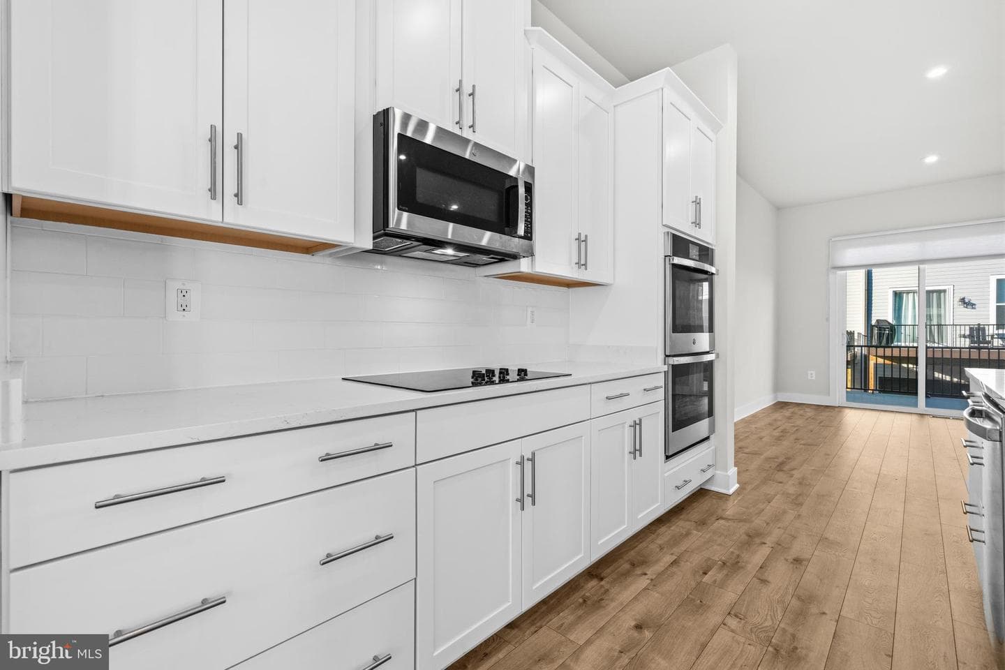 2433 Liberty Loop photo 9