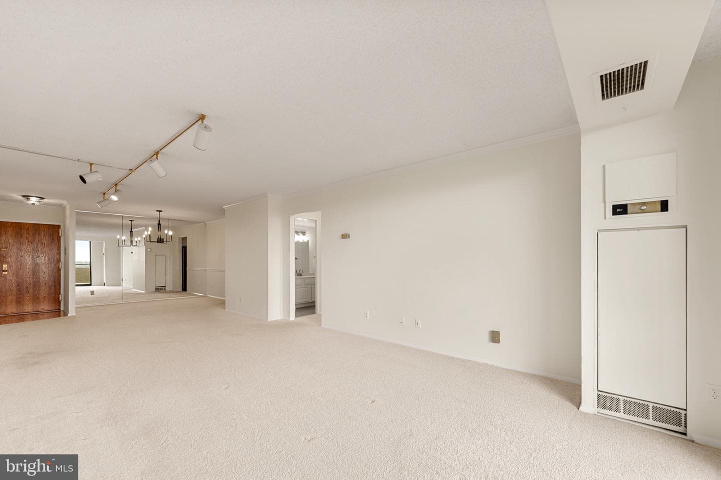 1800 Old Meadow Road #909 photo 17