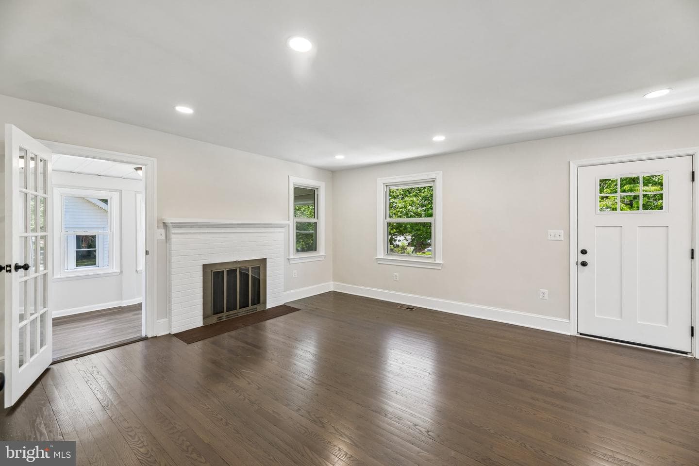 2820 Franklin Street photo 11