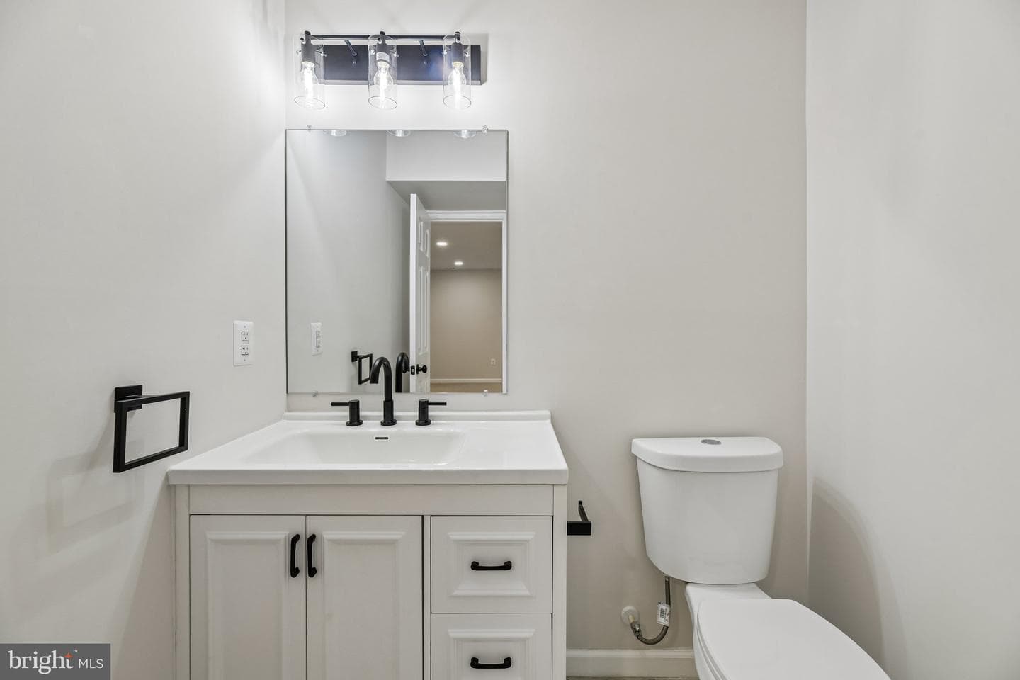 2820 Franklin Street photo 58