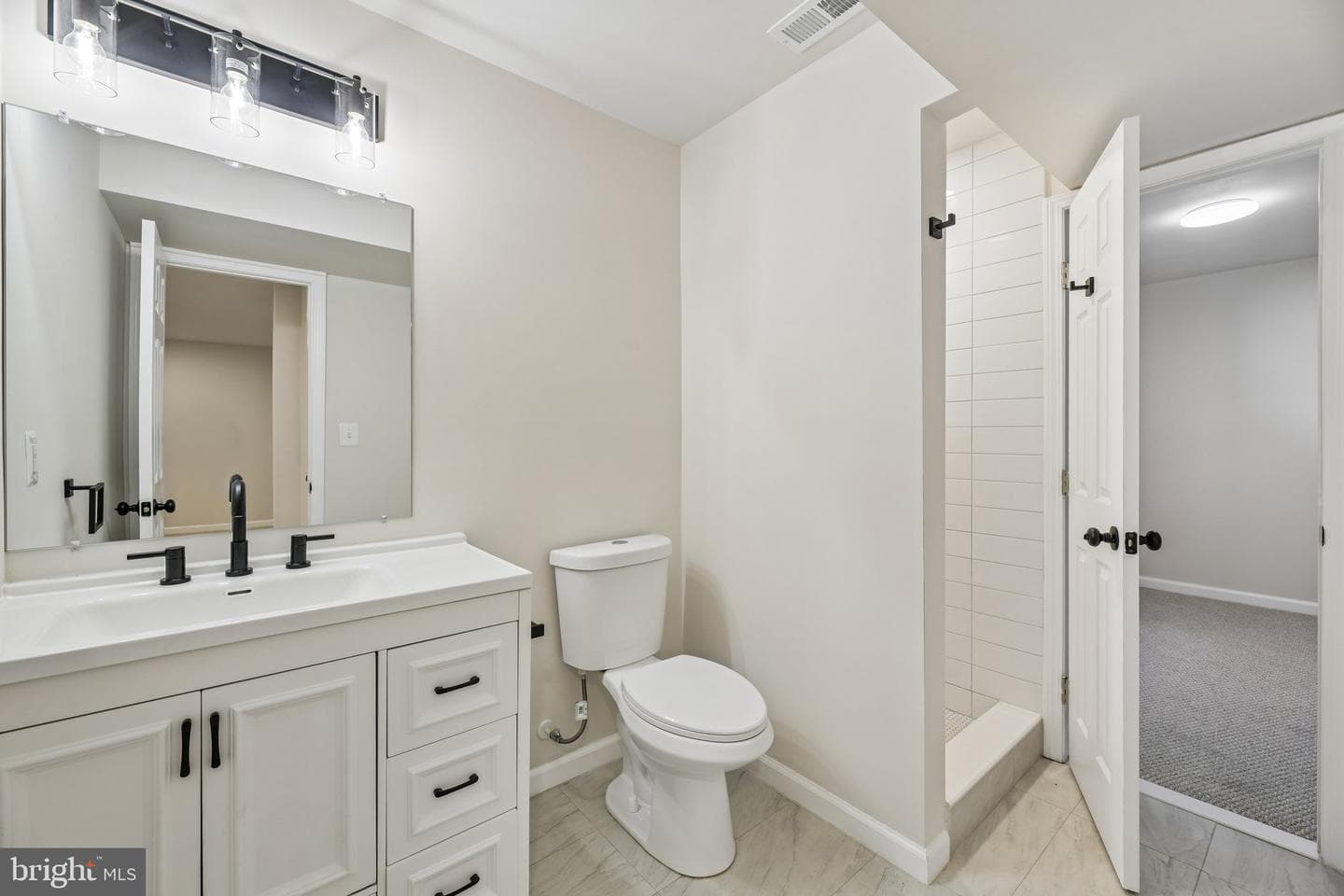 2820 Franklin Street photo 59
