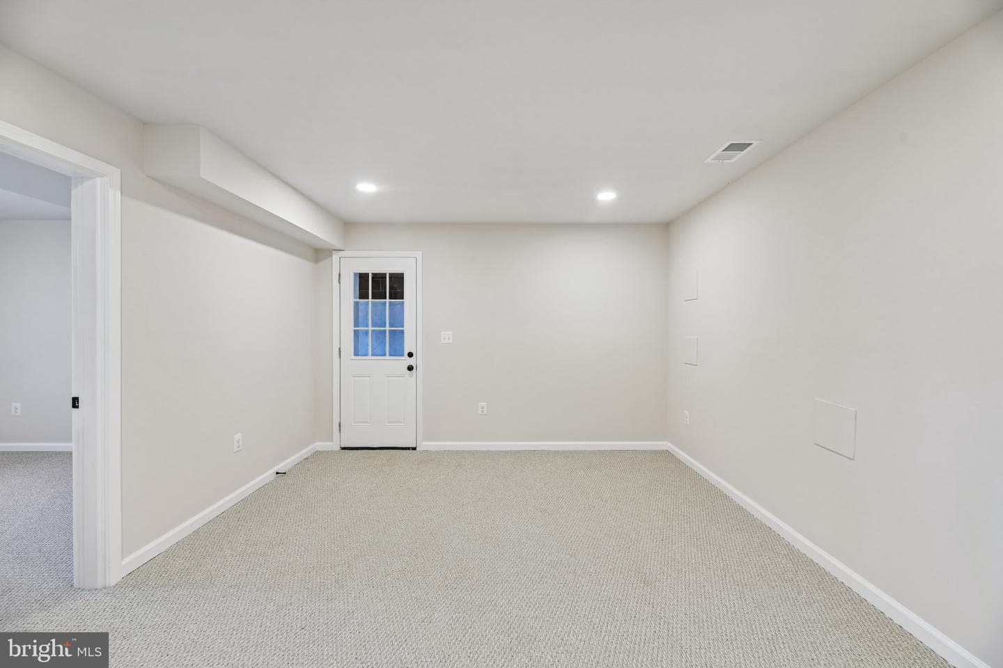 2820 Franklin Street photo 62