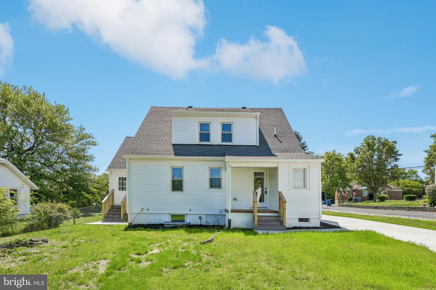 2820 Franklin Street photo 68