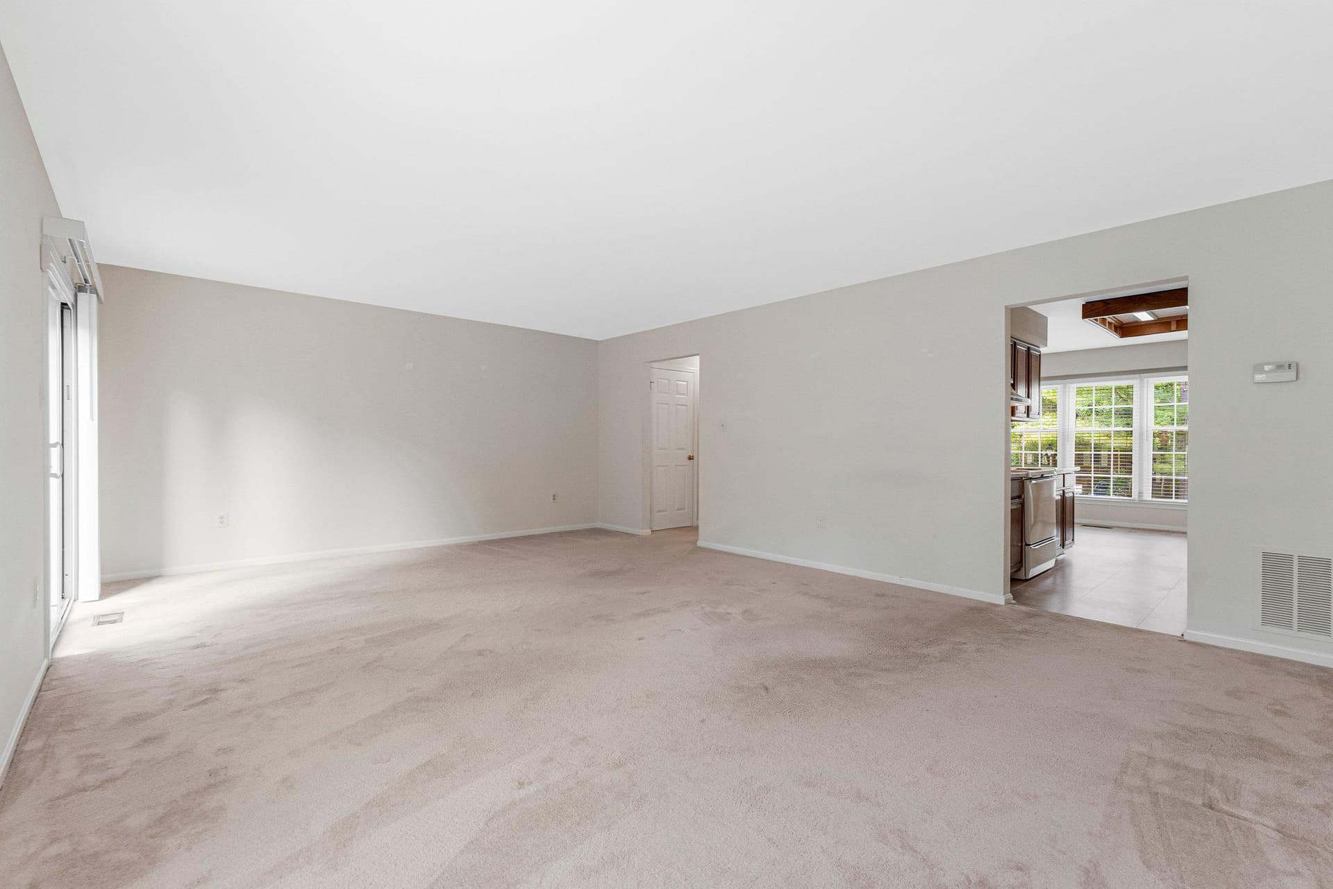 2827 Kelly Square photo 15