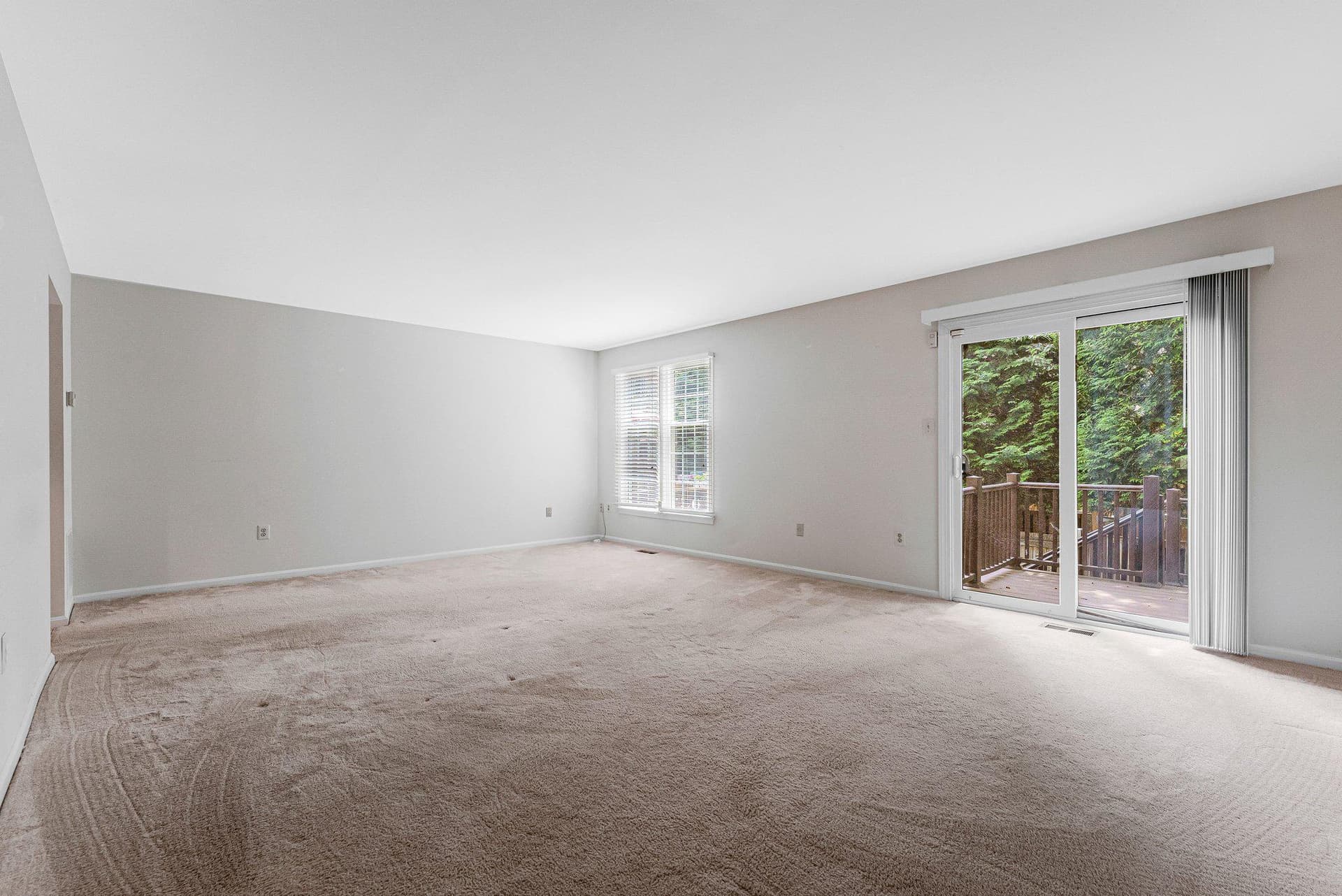 2827 Kelly Square photo 16