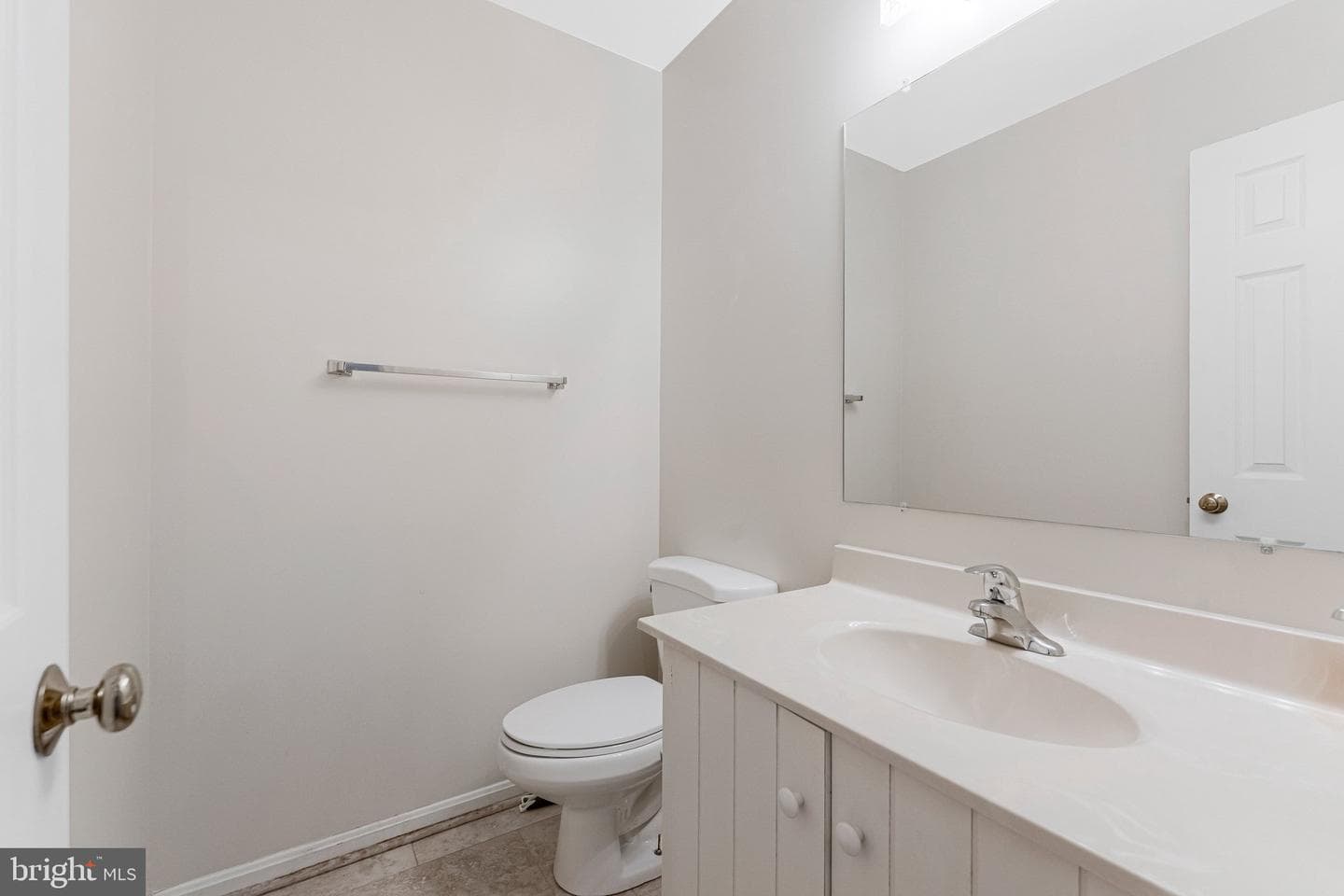 2827 Kelly Square photo 17