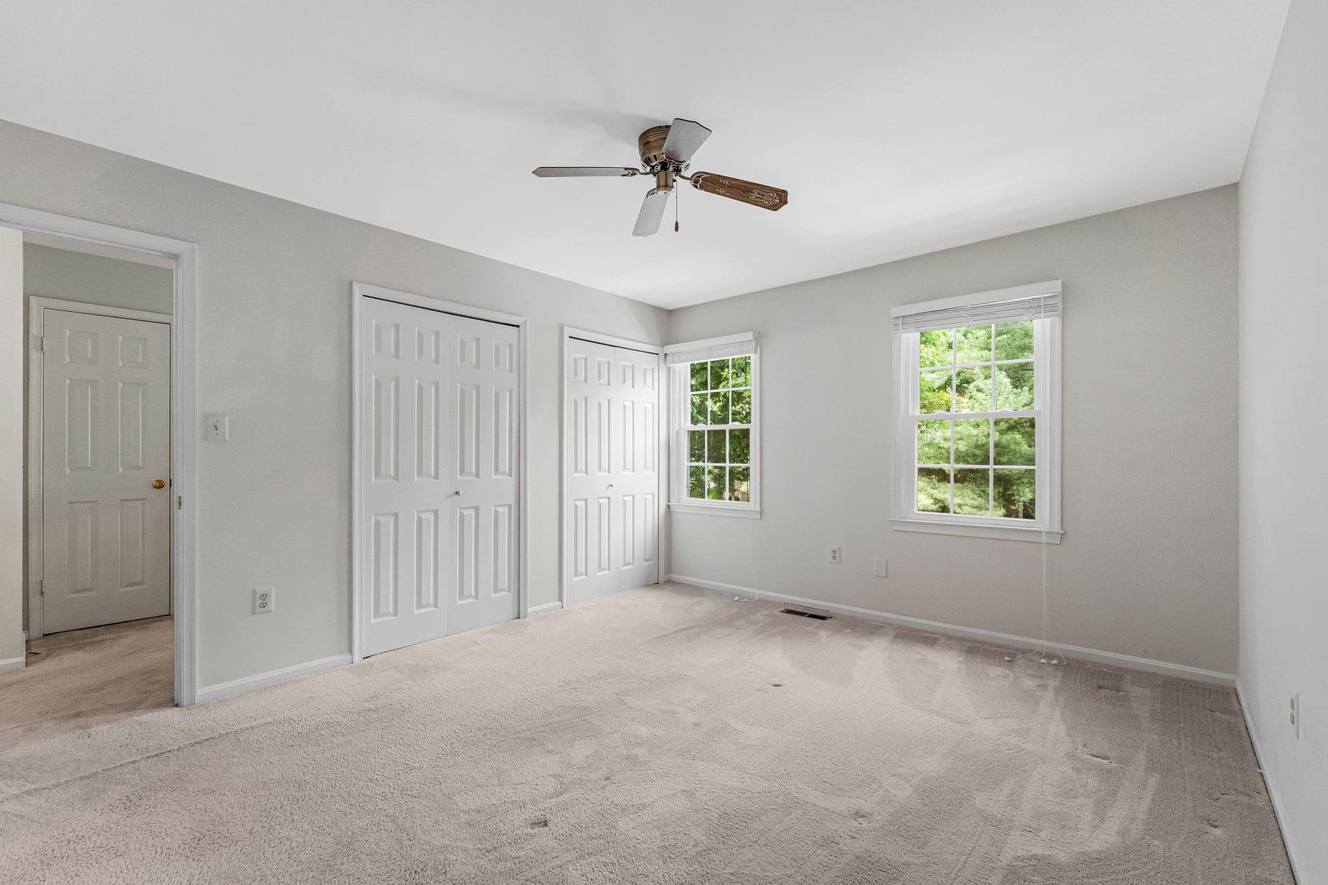 2827 Kelly Square photo 21
