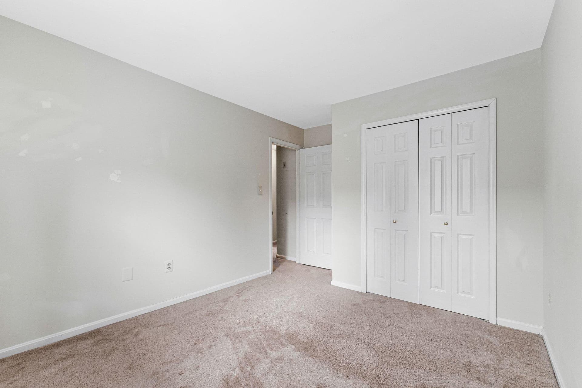 2827 Kelly Square photo 27