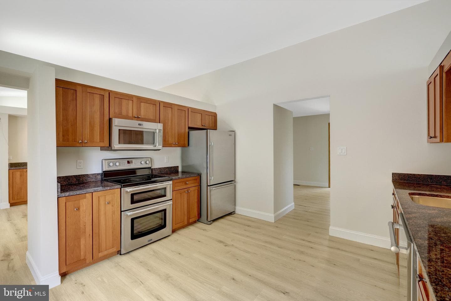 822 Walker Road photo 7