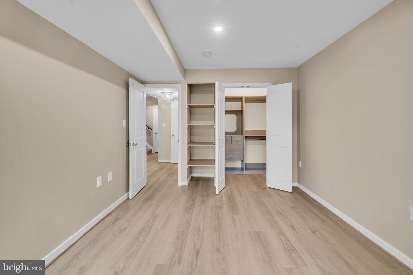 1806 N Shore Ct photo 45