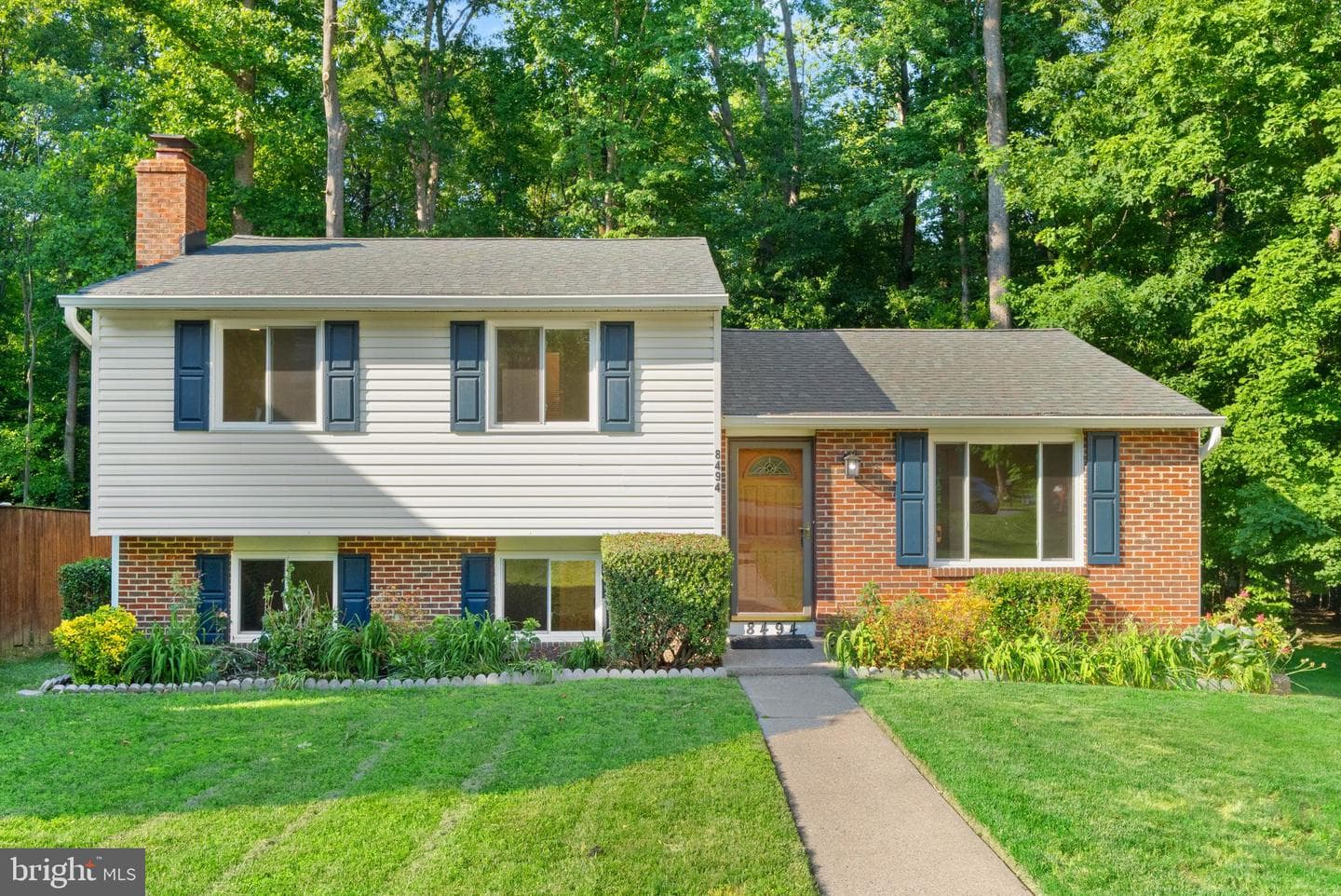 8494 Summer Breeze Lane photo 2