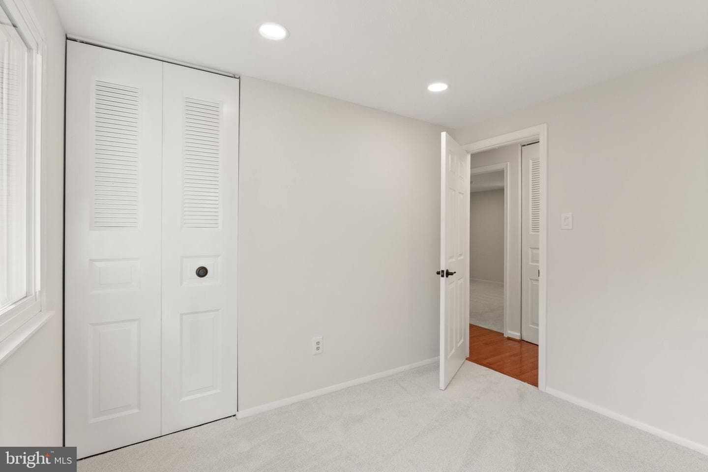 8494 Summer Breeze Lane photo 22