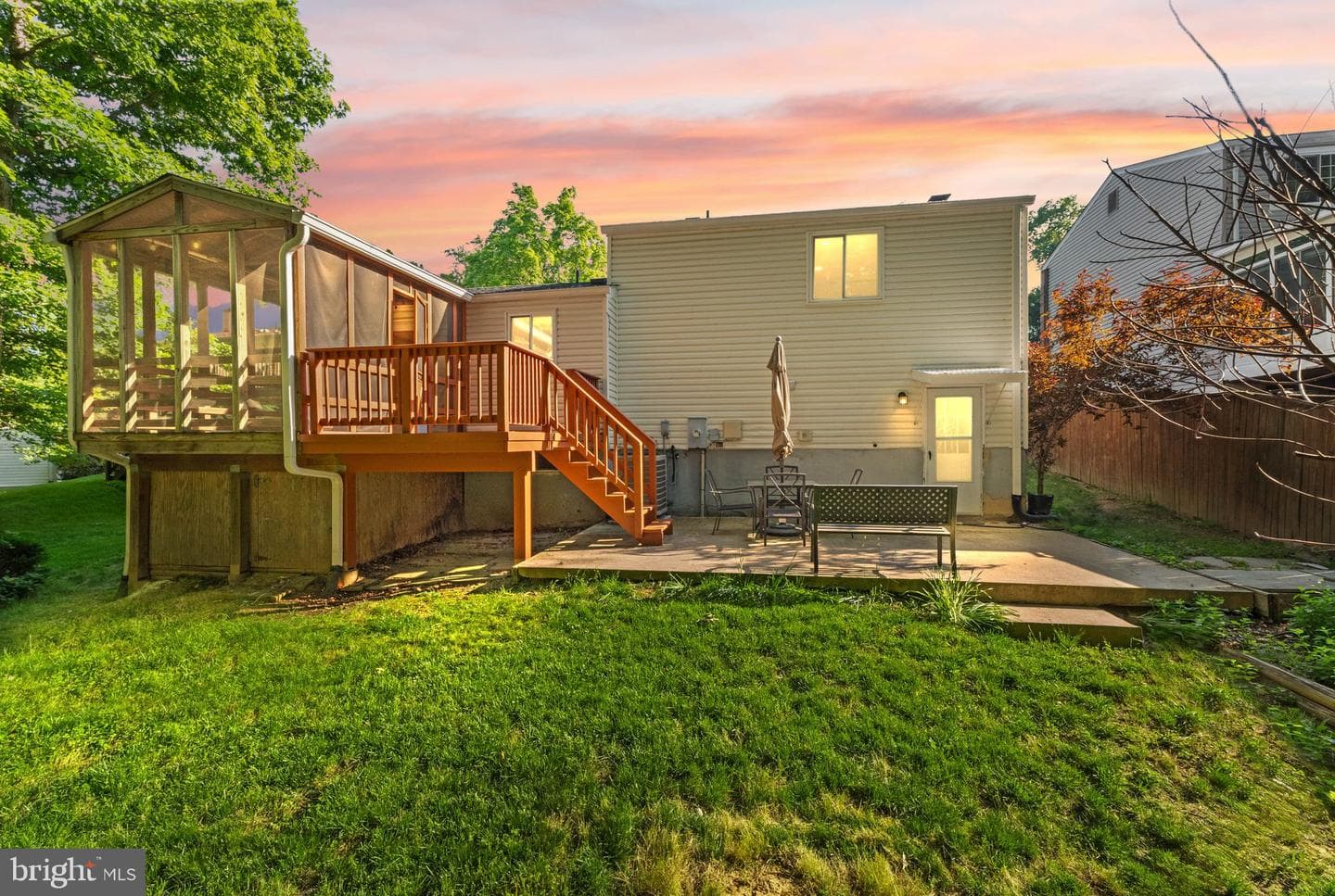 8494 Summer Breeze Lane photo 3