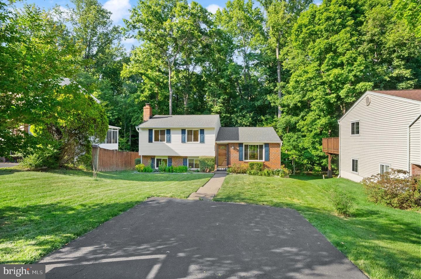 8494 Summer Breeze Lane photo 4