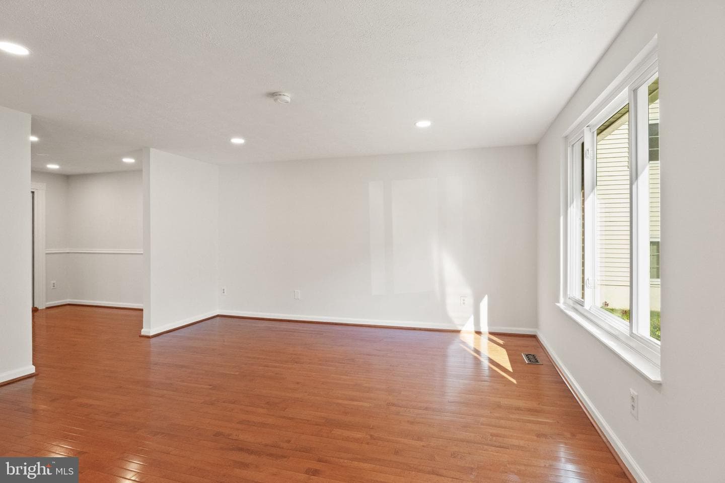 8494 Summer Breeze Lane photo 7