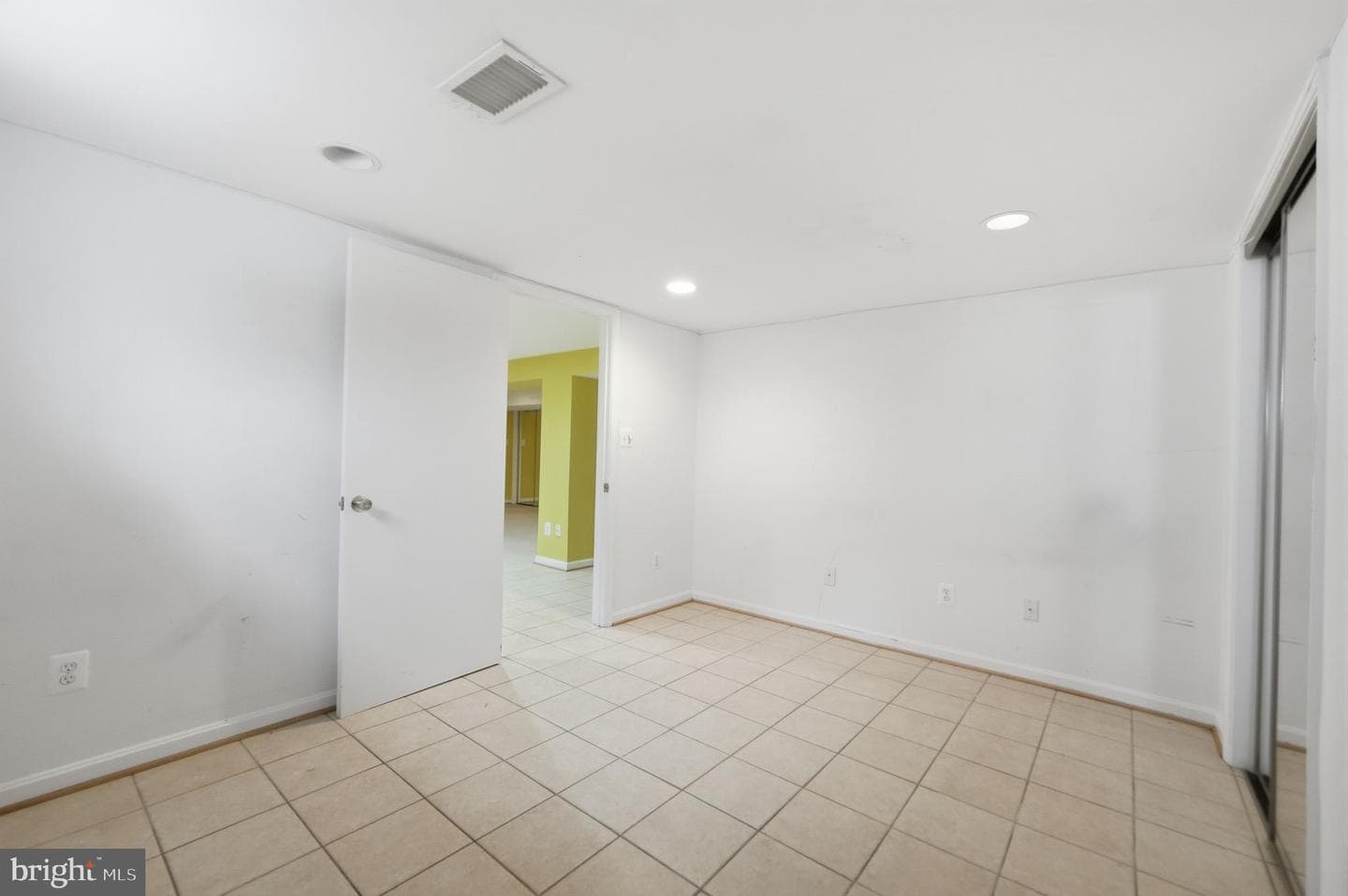826 Van Buren Street photo 35