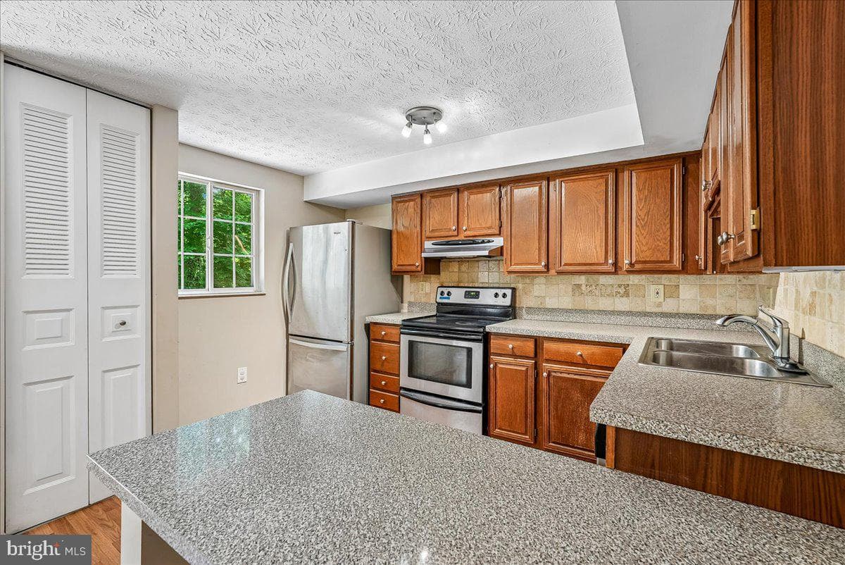 2331 Middle Creek Lane photo 20
