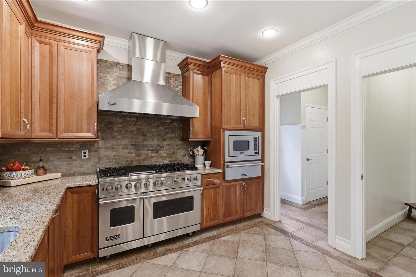 11711 Saddle Crescent Circle photo 13