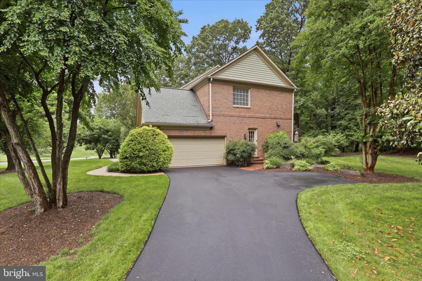 11711 Saddle Crescent Circle photo 2