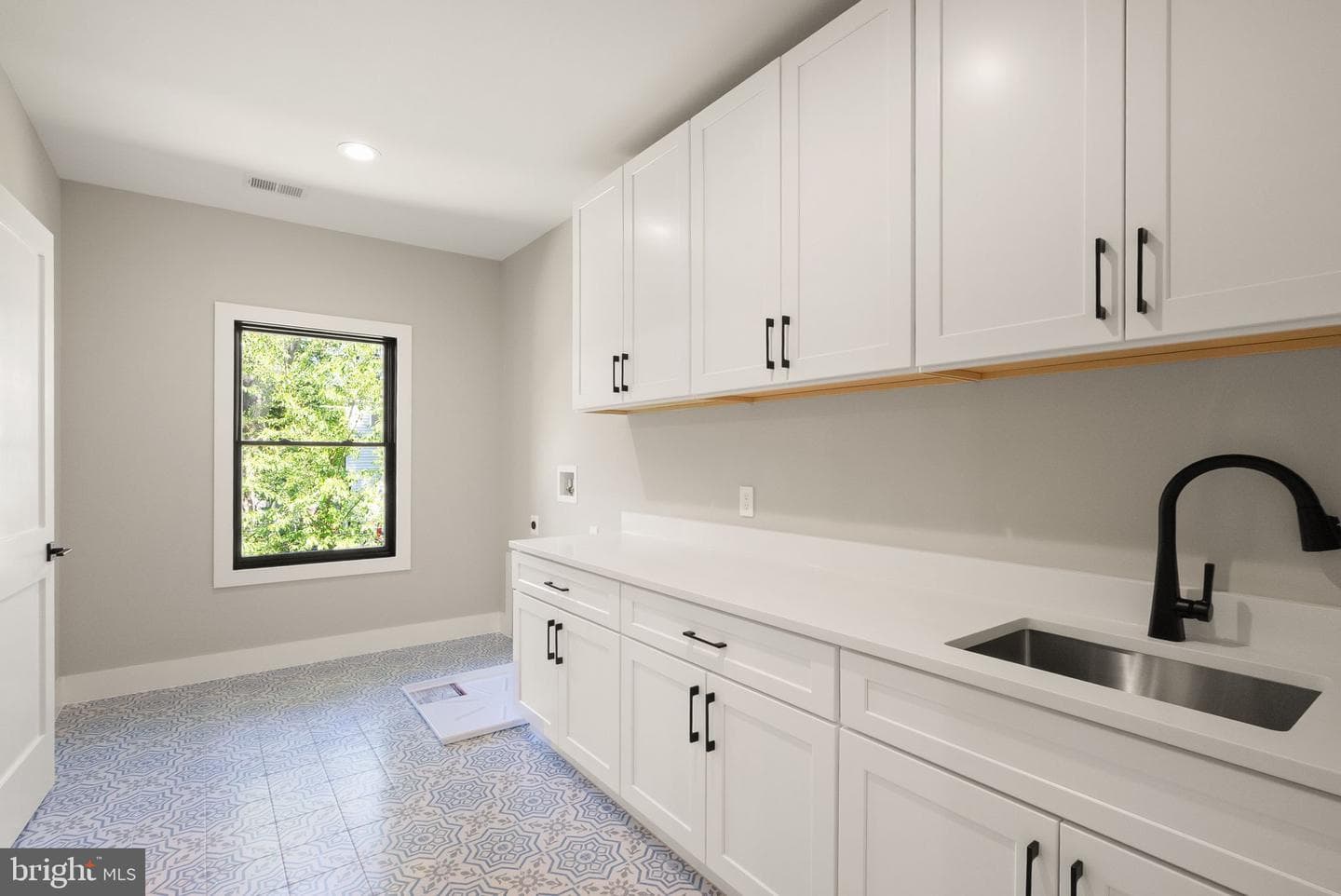 6329 Halsey Road photo 67