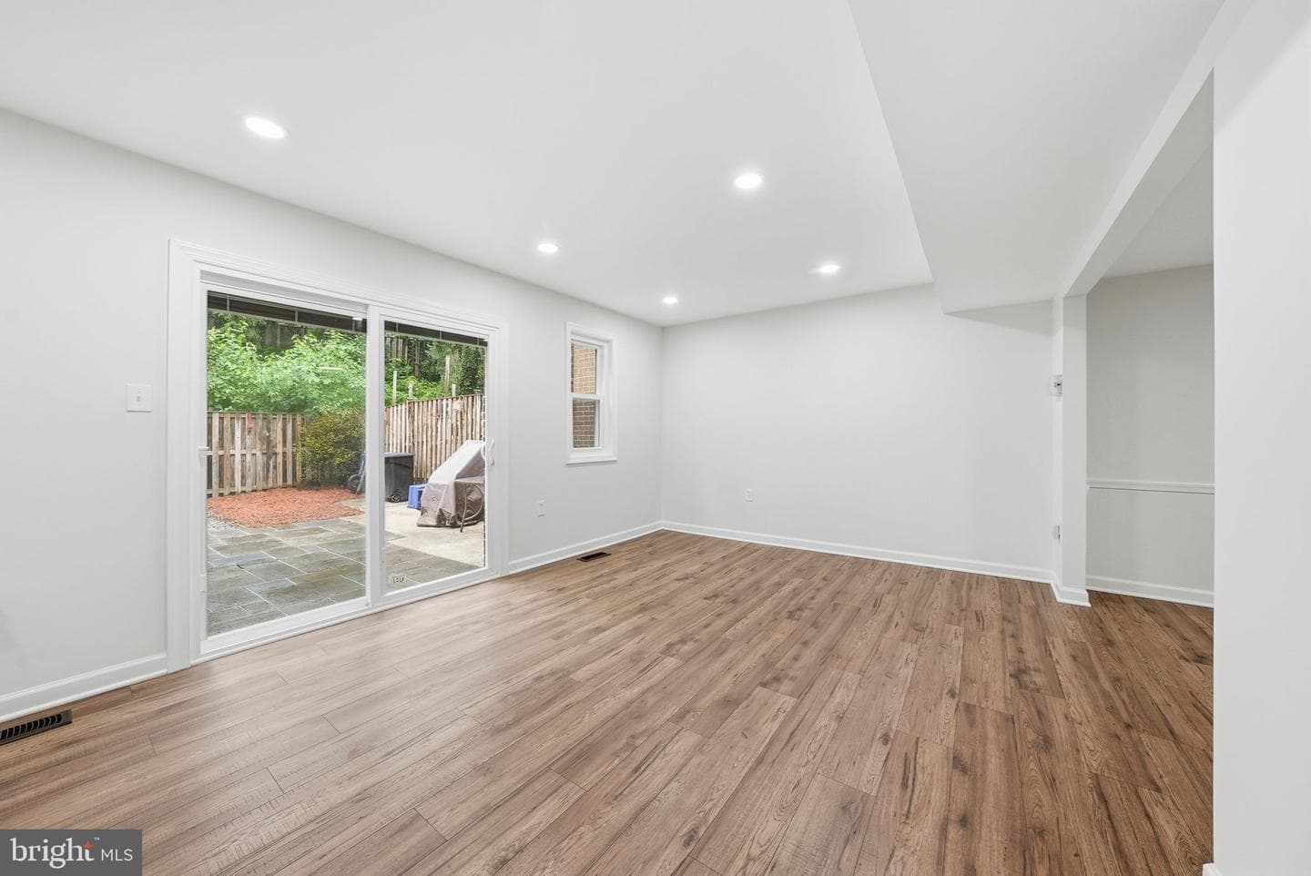 5862 Kara Place photo 11
