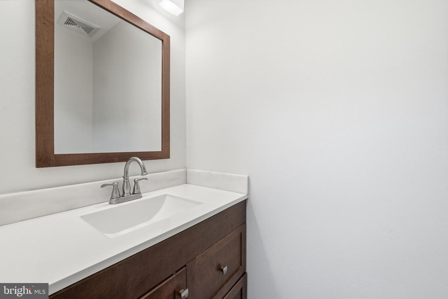 5862 Kara Place photo 12