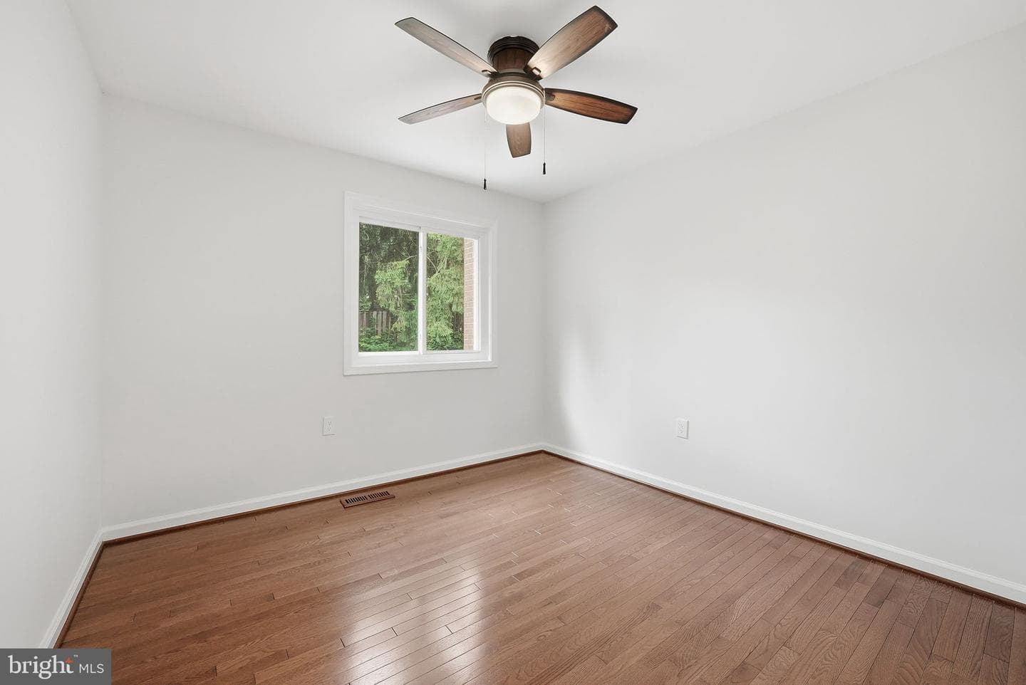 5862 Kara Place photo 14