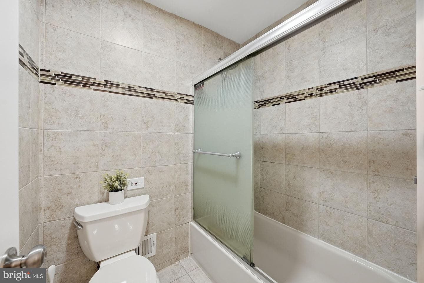 5862 Kara Place photo 23