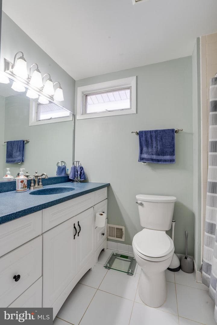 8513 Fairburn Drive photo 33