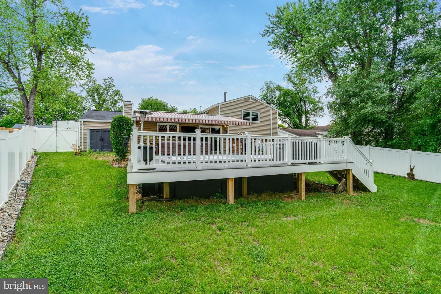 8513 Fairburn Drive photo 5