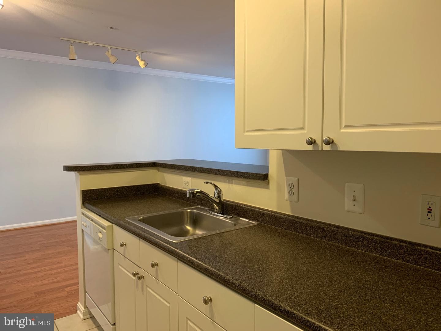 2791 Centerboro Drive #385 photo 6