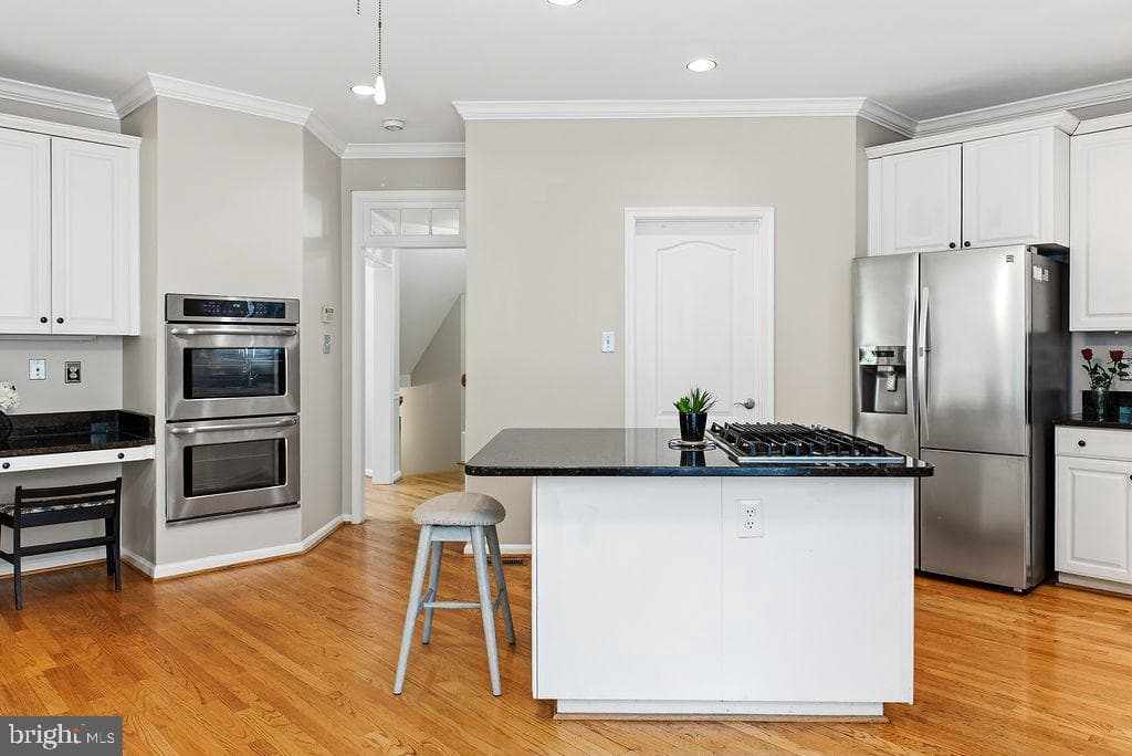 10008 Leamoore Lane photo 23