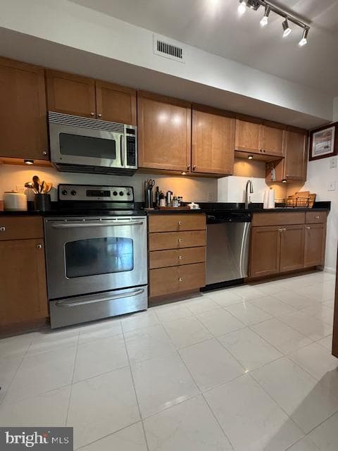 2230 George C Marshall Dr # 712 photo 12
