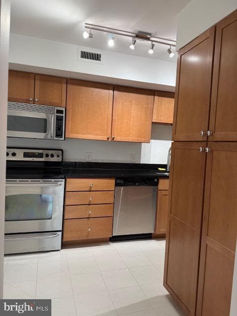 2230 George C Marshall Drive #712 photo 22